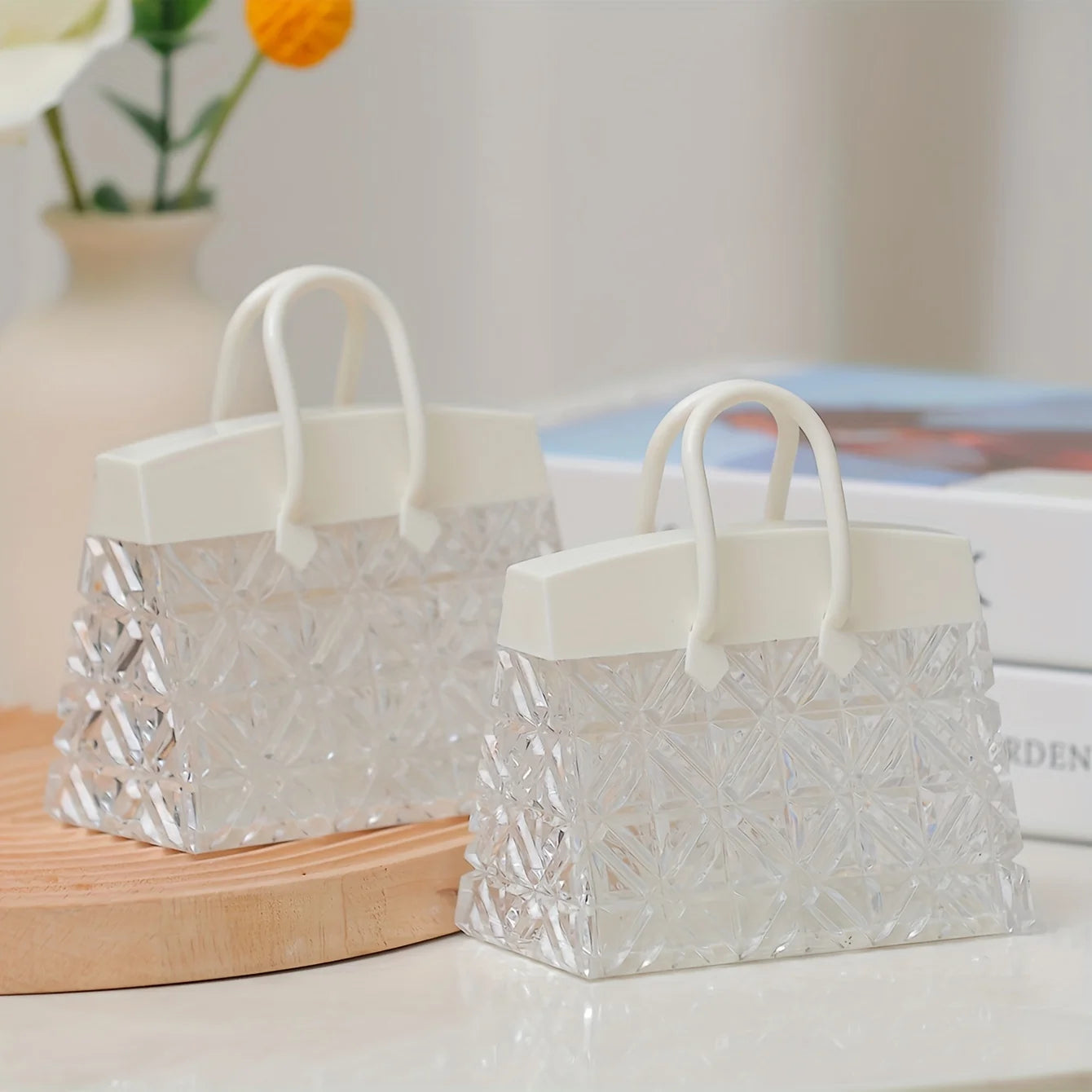 Handbag-Shaped LED Table Lamp - Di Supremo