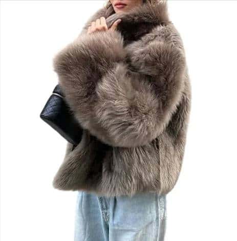 Chic Plush Fur Coat - Di Supremo