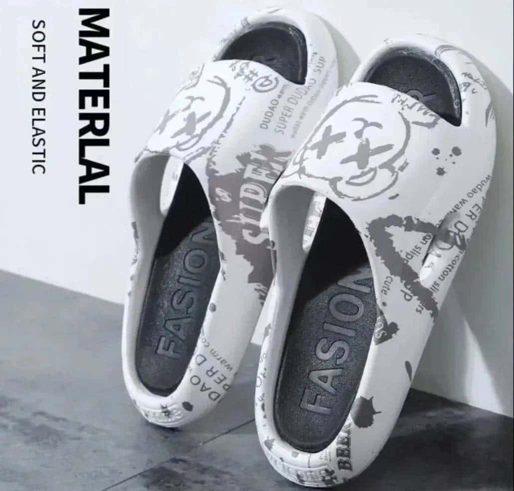 Summer Men's and Women's Slippers Cartoon Pattern Outdoor Street Beach Anti Slip Shoes Women's Slippers Couple Bathroom Anti SLI My Shop Saver